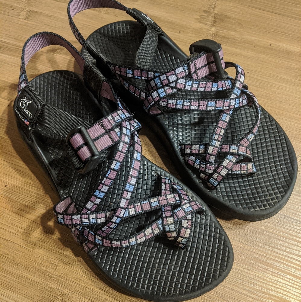 Women's Purple Patterned Toe Loop Chacos